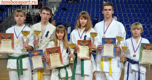11 февраля в городе Павловский Посад проходили чемпионат и первенство Московской области по Киокусинкай карате