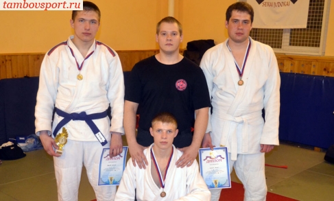 Тамбовские спортсмены стали обладателями трех медалей на Открытом Кубке Москвы по джиу-джитсу